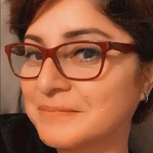 Meet your Posher, Maria